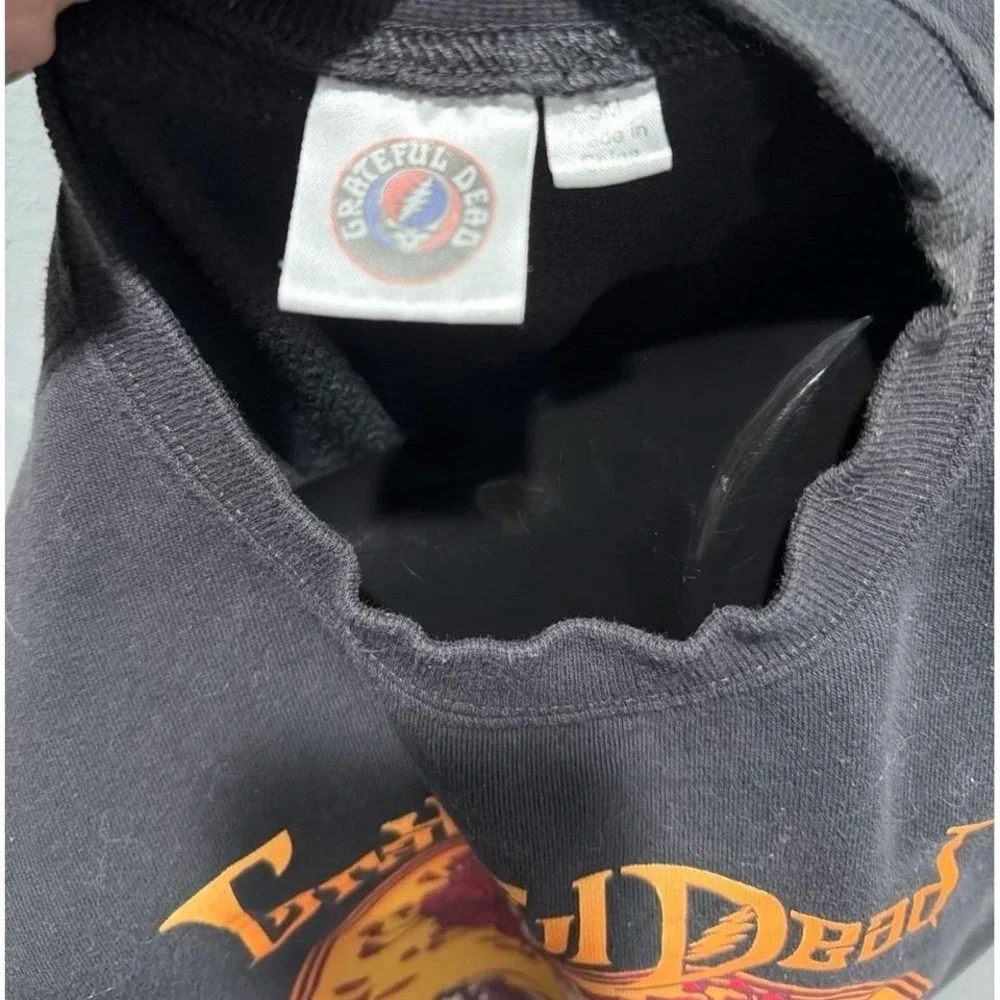Grateful Dead Sweatshirt Mens Small  Black Bertha Skull Roses Graphic Pullover - Picture 3 of 3